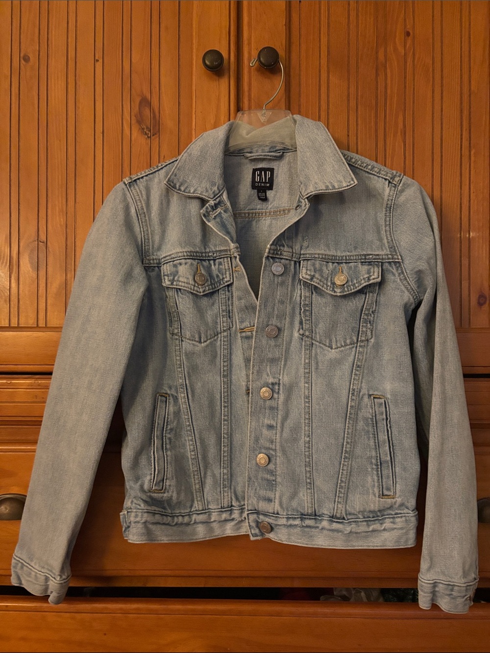 GAP Light Blue Denim Jean Trucker Jacket - Women's small